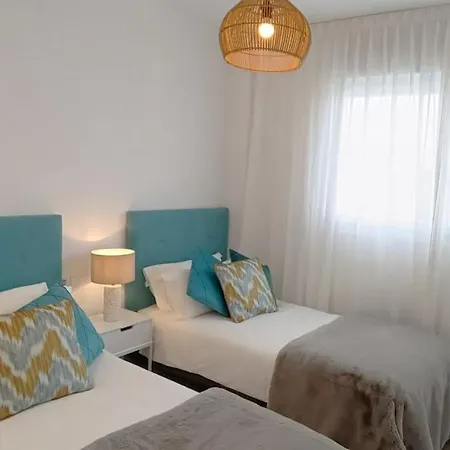 Casa Seaviews 2 Bedroom Apartment *