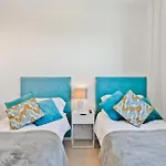 Casa Seaviews 2 Bedroom Apartment